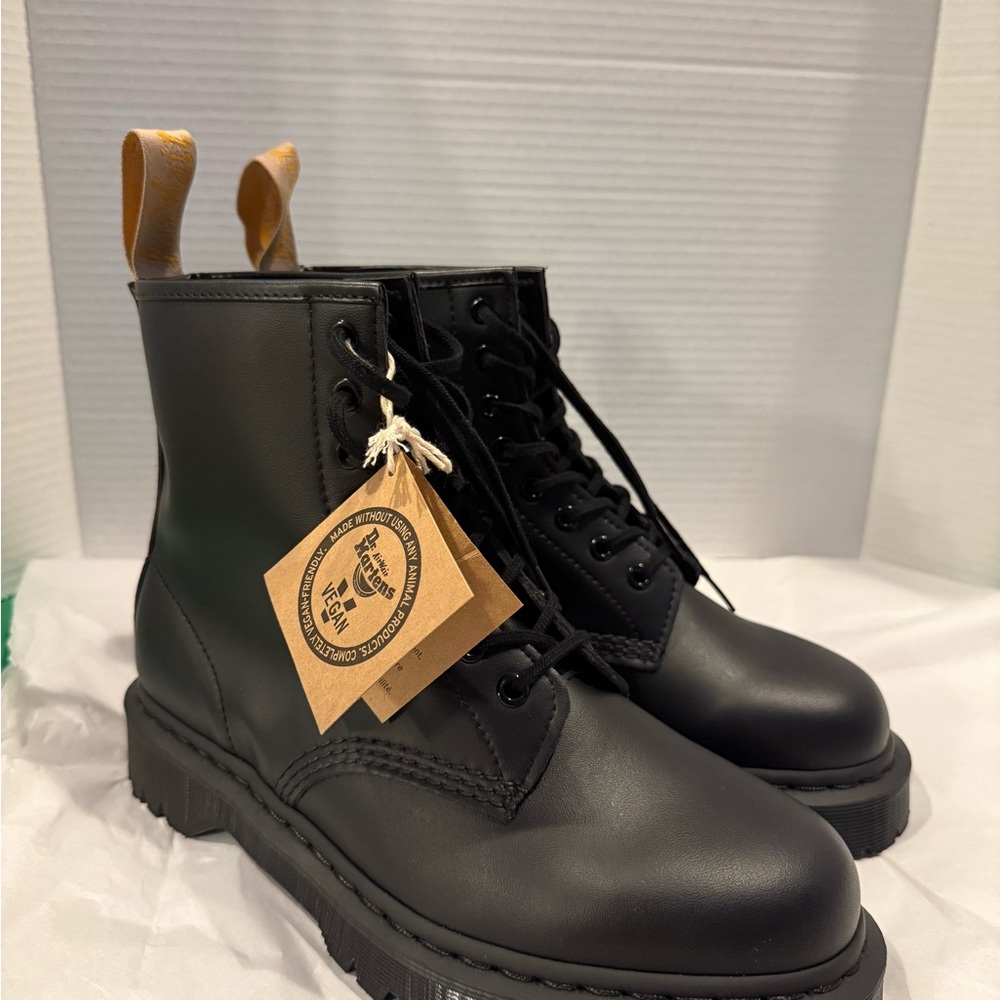 Dr. Martens Black Leather Boots 1460 Mono Smooth Lace Up